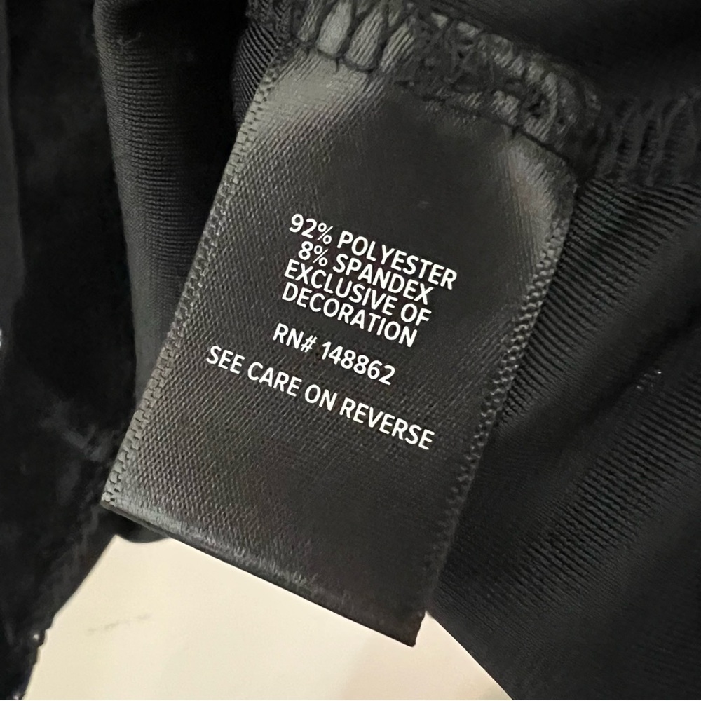 Torrid Black Velvet Eye Hook Cami Size (3) 22/24 NWT Top 3X - Picture 6 of 7